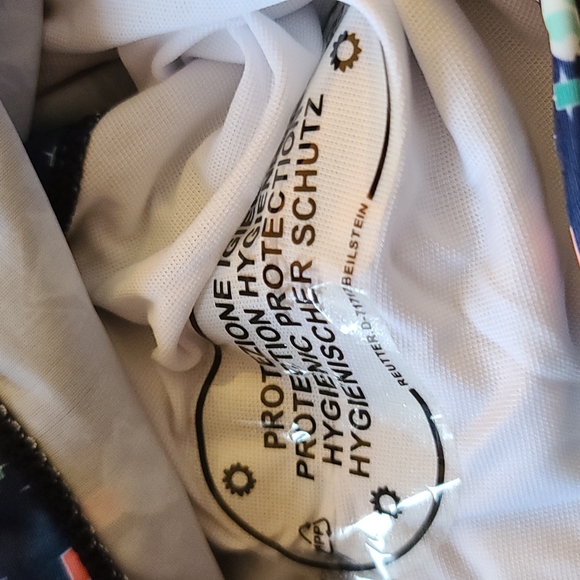 Bathing suit - Picture 9 of 9